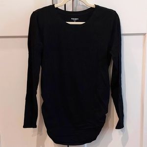 3/$30 Old Navy Maternity Long Sleeve Tshirt -   M